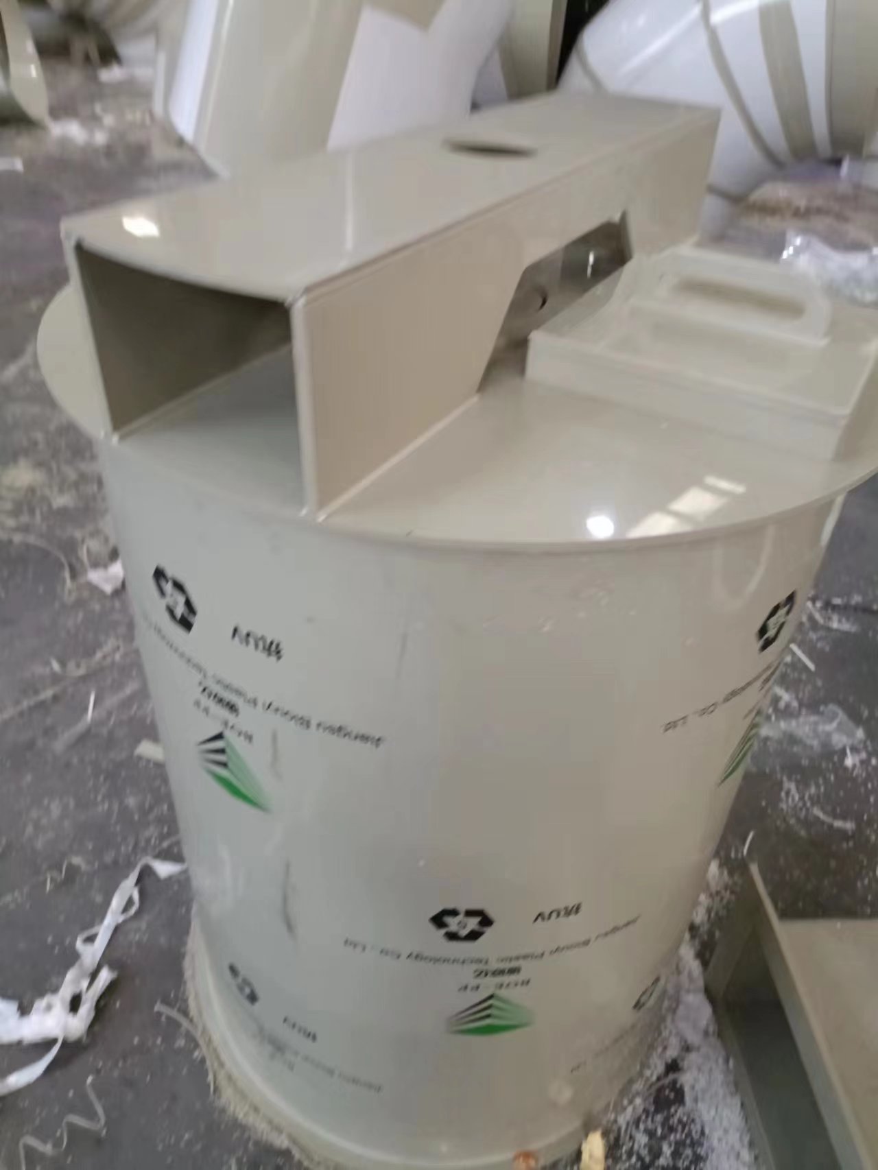 加藥桶  可以加上攪拌器、加藥泵等機器