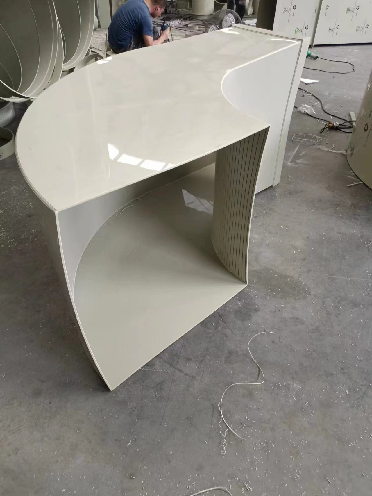 方形彎頭，二頭不同大小